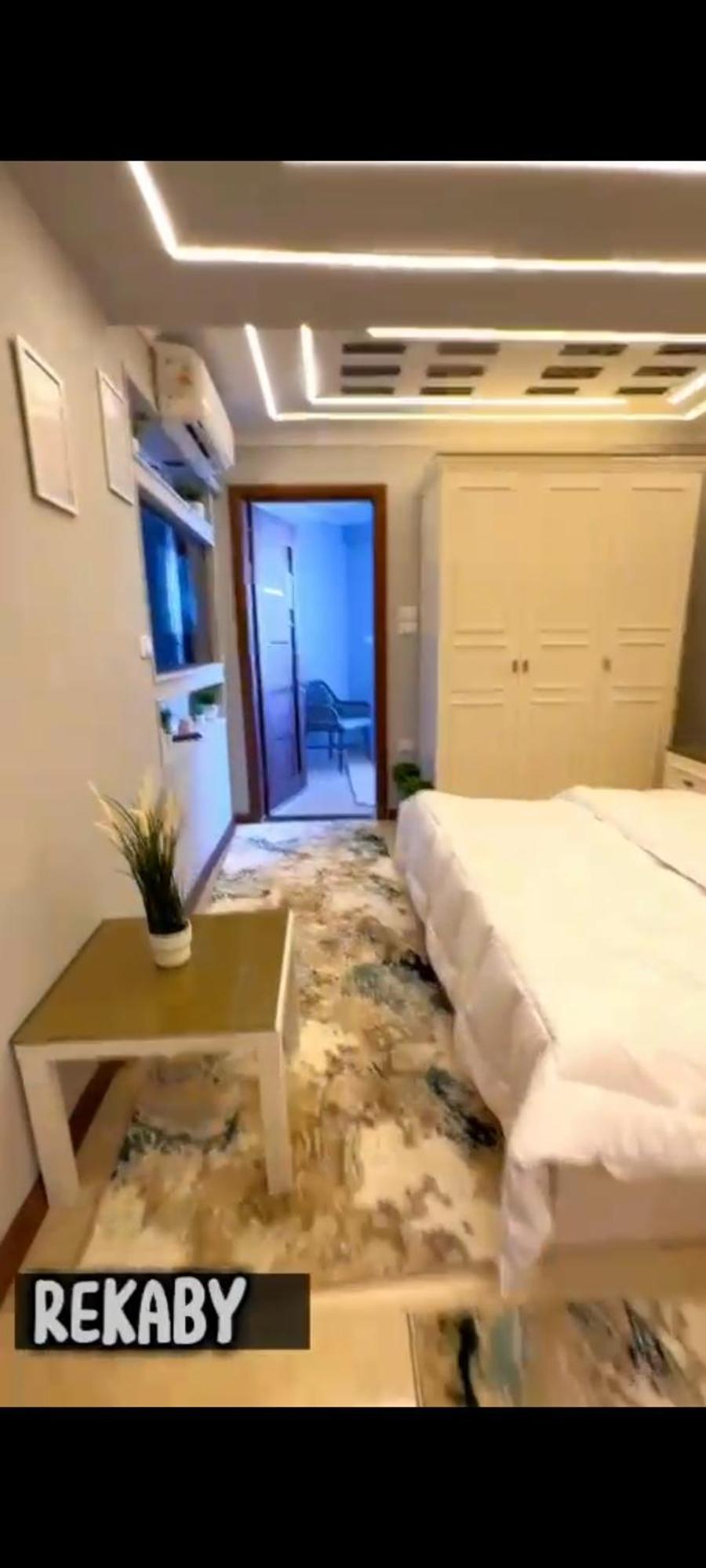 Deluxe 3 Bed Nile View * Cairo