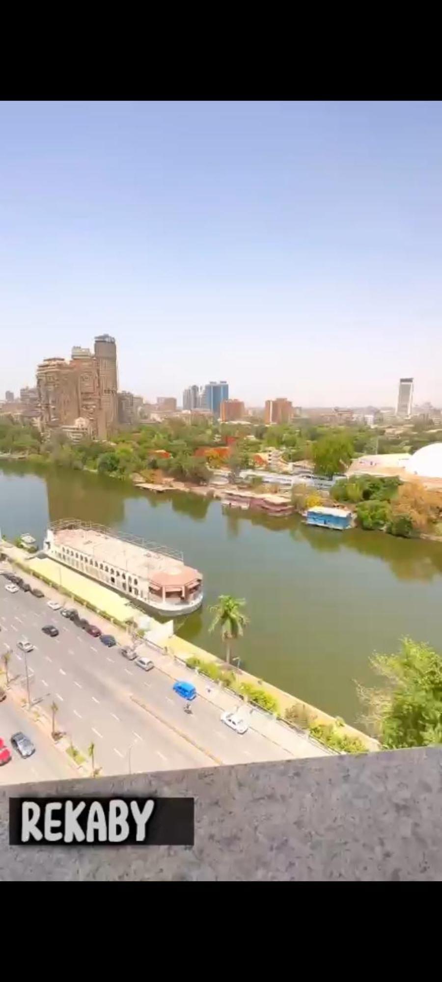 Deluxe 3 Bed Nile View Cairo